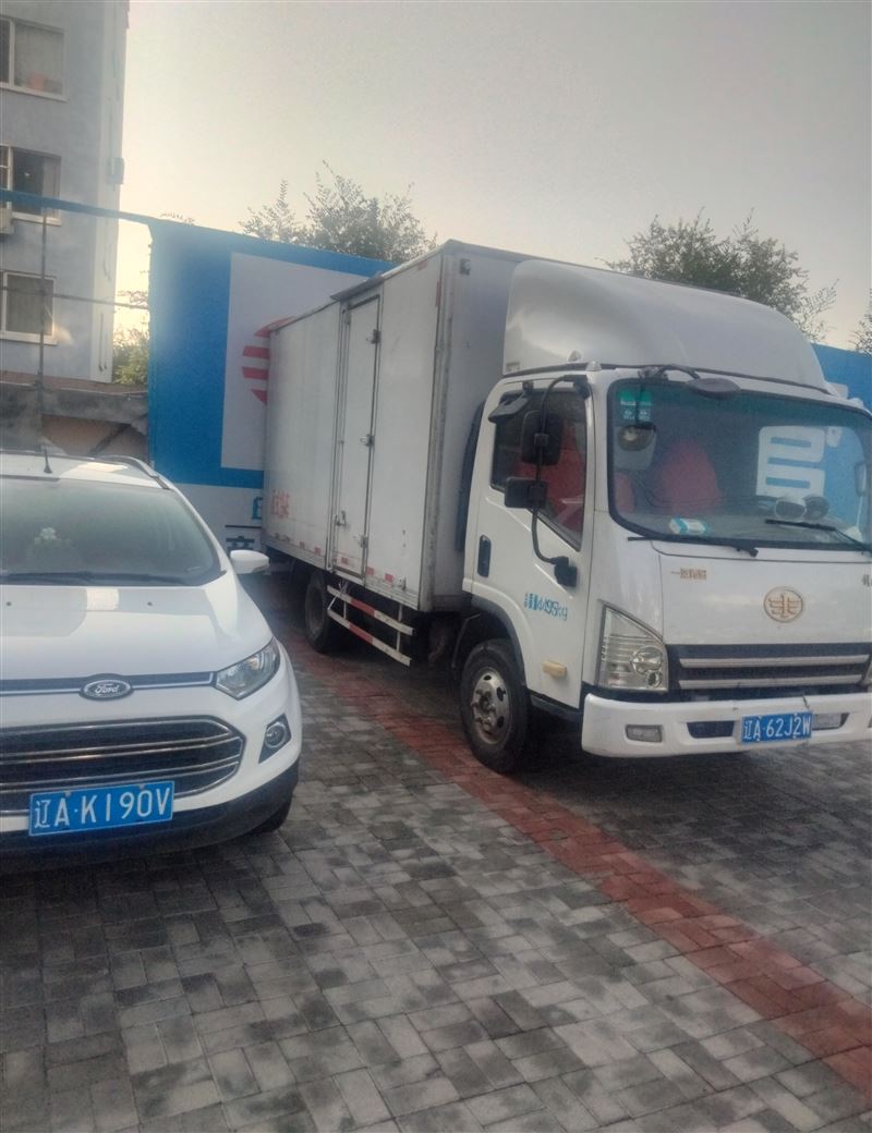 4.2米箱貨車出售