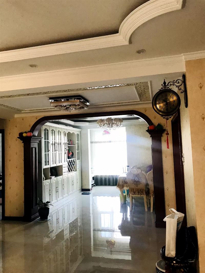 河景房出售，東方世紀城小區(qū)電梯樓