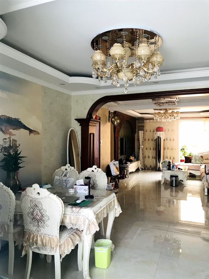 河景房出售，東方世紀城小區(qū)電梯樓