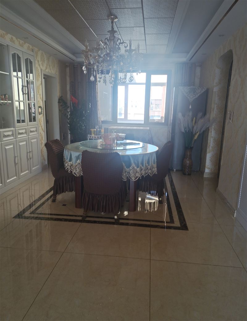 岳熙臺(tái)小區(qū)房屋出售