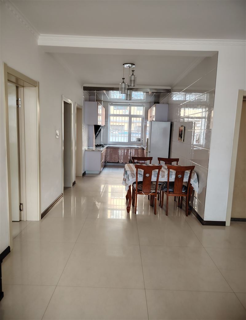 出租交通嘉園一樓90平兩室一廳帶菜園