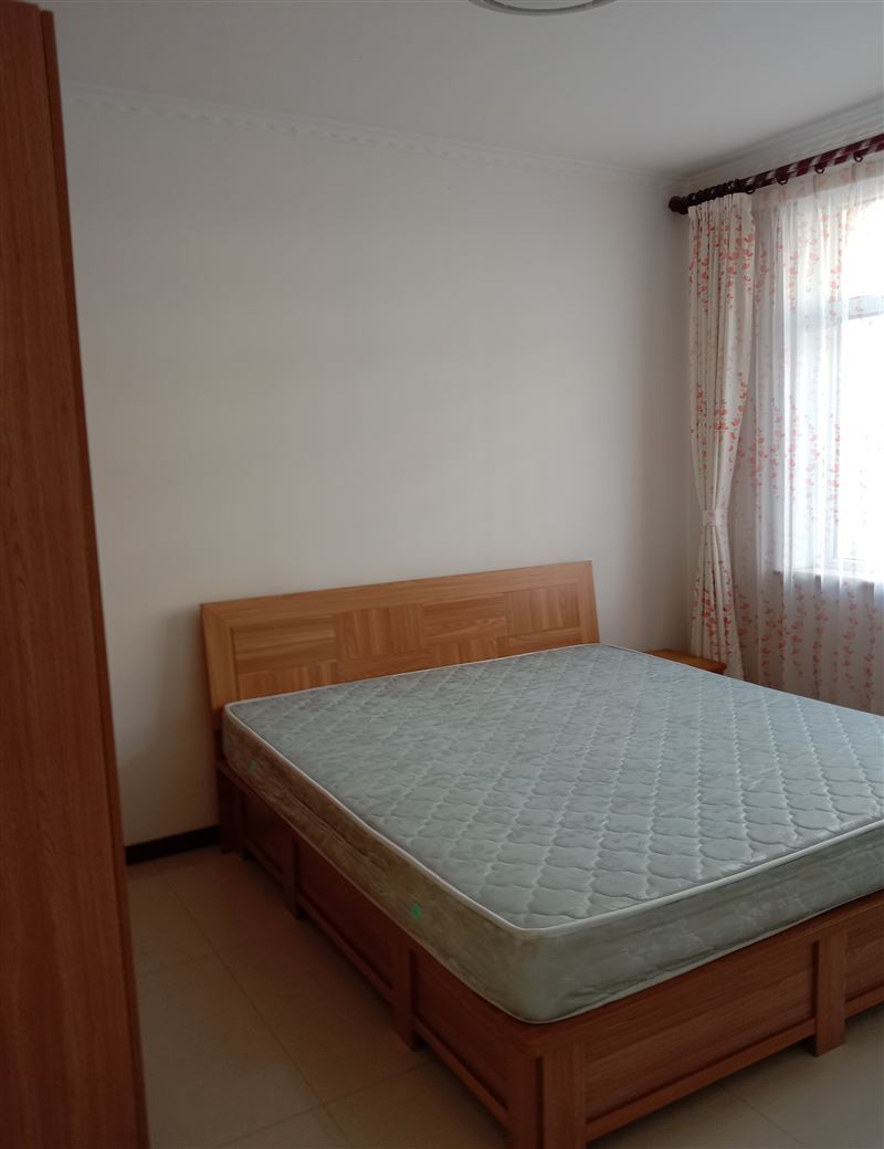 出租交通嘉園一樓90平兩室一廳帶菜園