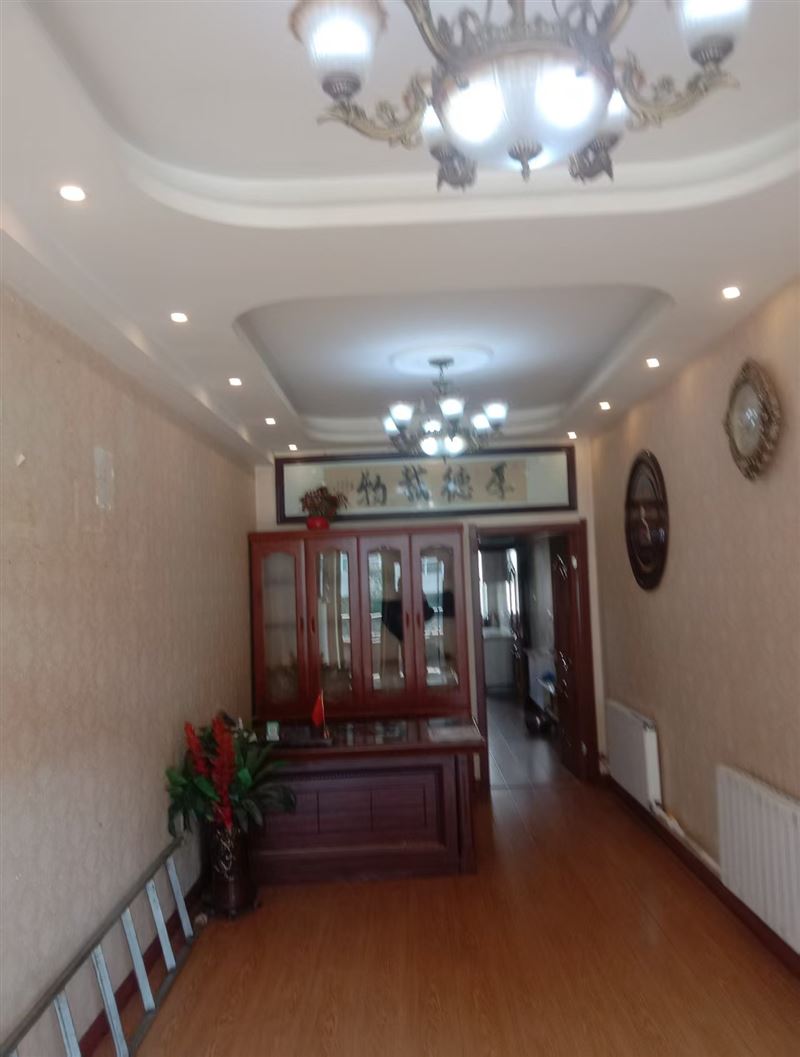 批發(fā)城北門對面2樓50平米商鋪出租