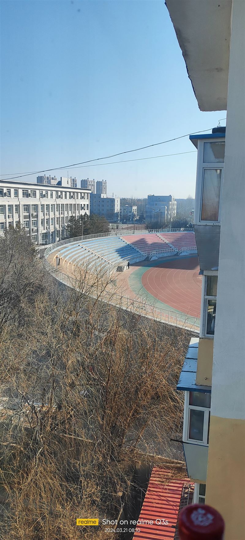 鐵南永安四區(qū)六樓出租